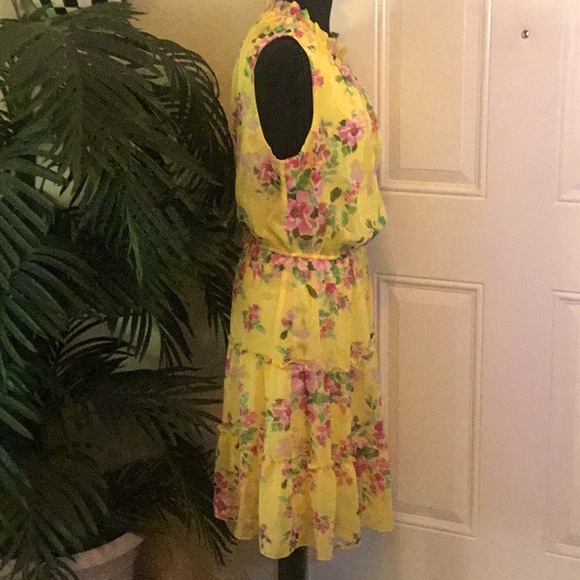 STELLA & JULIE” pretty floral dress size (16W)🌸🌼💕 - Picture 3 of 5